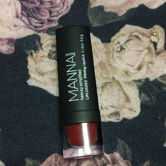 ⚡️BOGO HALF OFF NWT Lipstick and Lipscrub - Picture 2 of 3